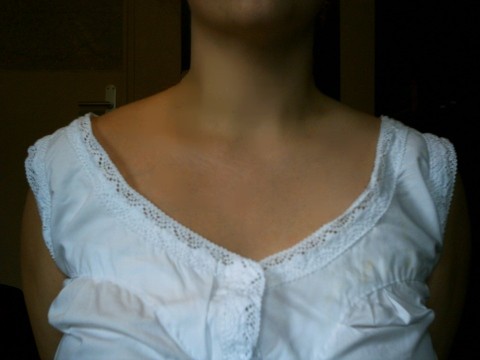 Chemise Detail